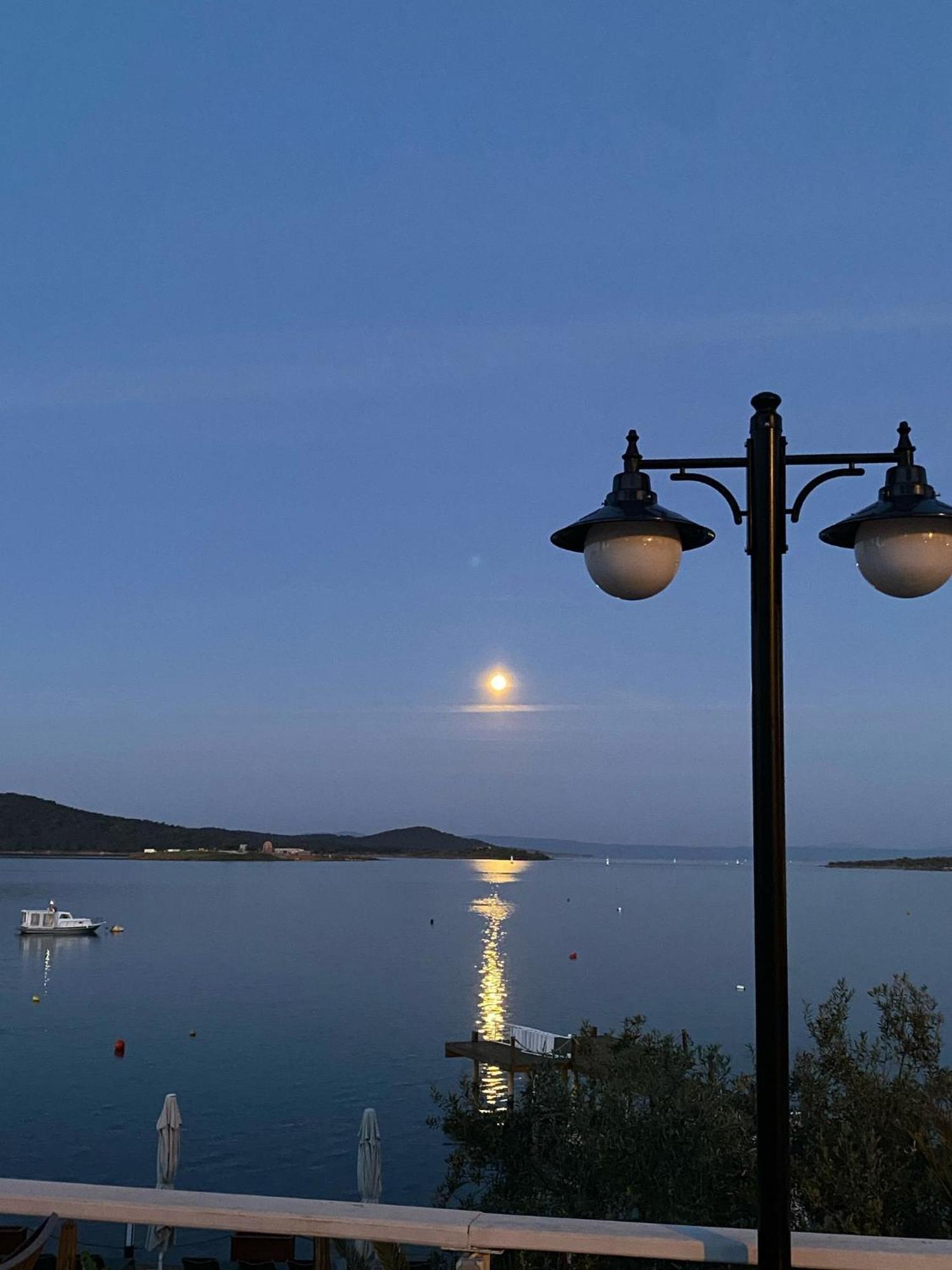 Cunda Panorama Otel Ayvalı Exterior foto